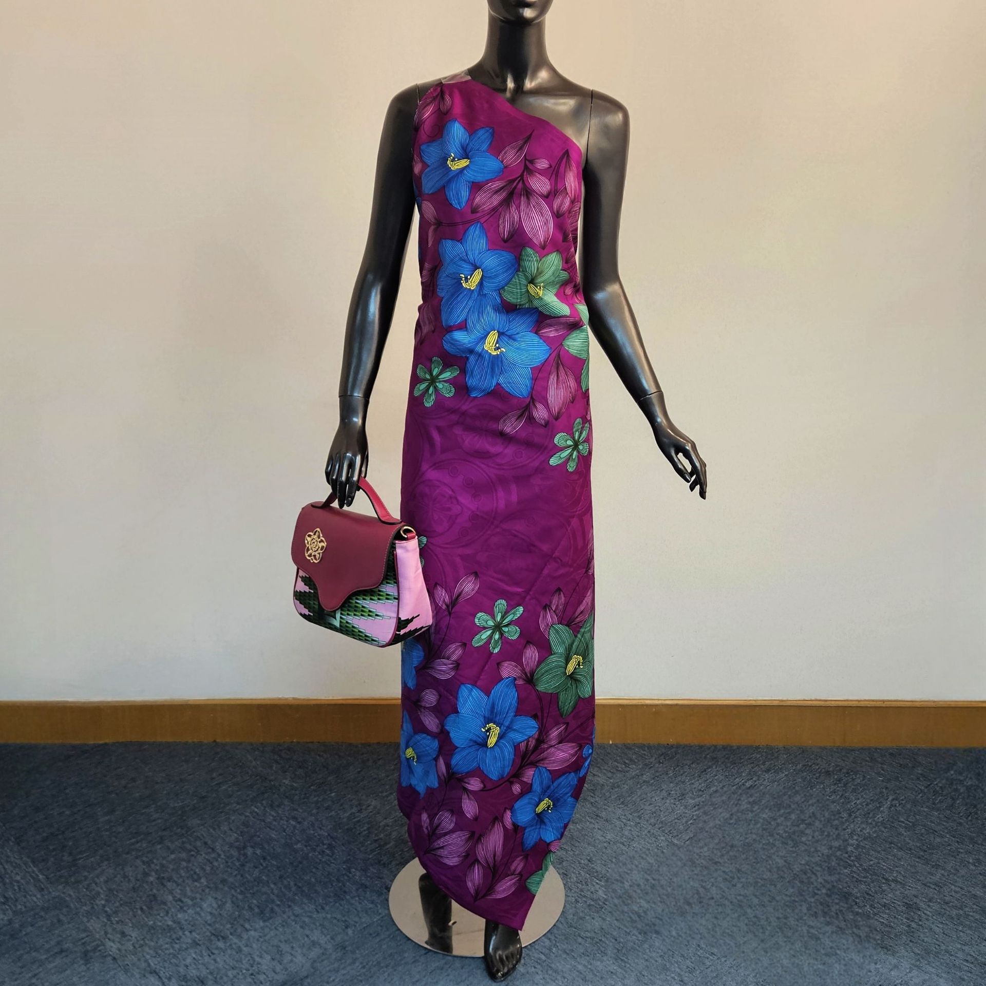 Floral Printed on Purple Blue  - огляд і ціна Sewing Jackets
