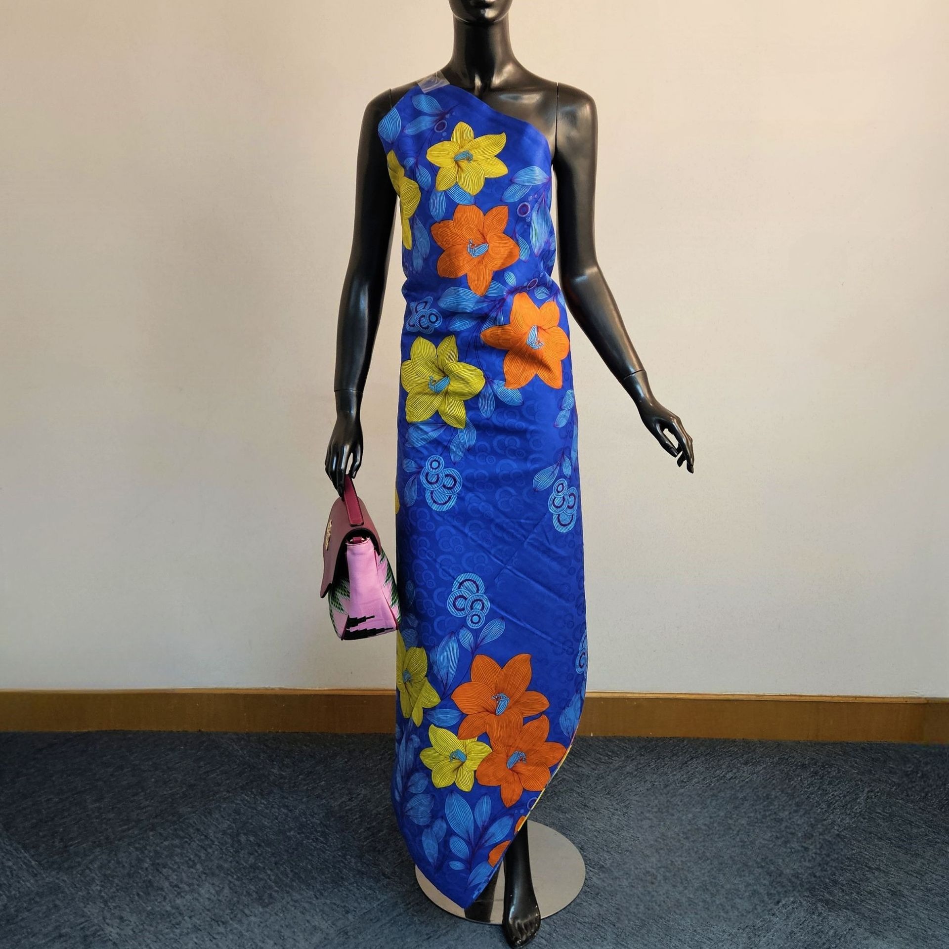 Floral Printed on Purple Blue  - огляд і ціна Sewing Jackets