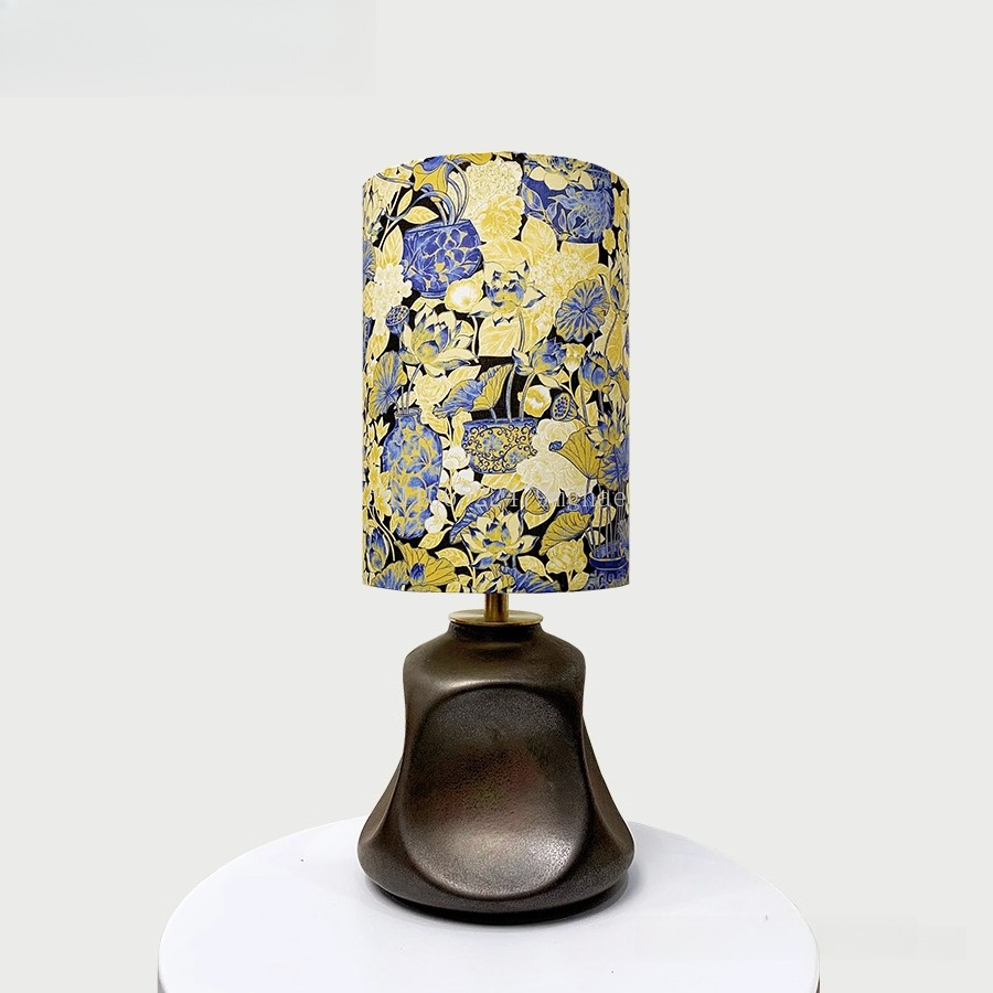 Gilded Liberty Fabric Table La - огляд і ціна Century Textile & Sewing Supply By Owner